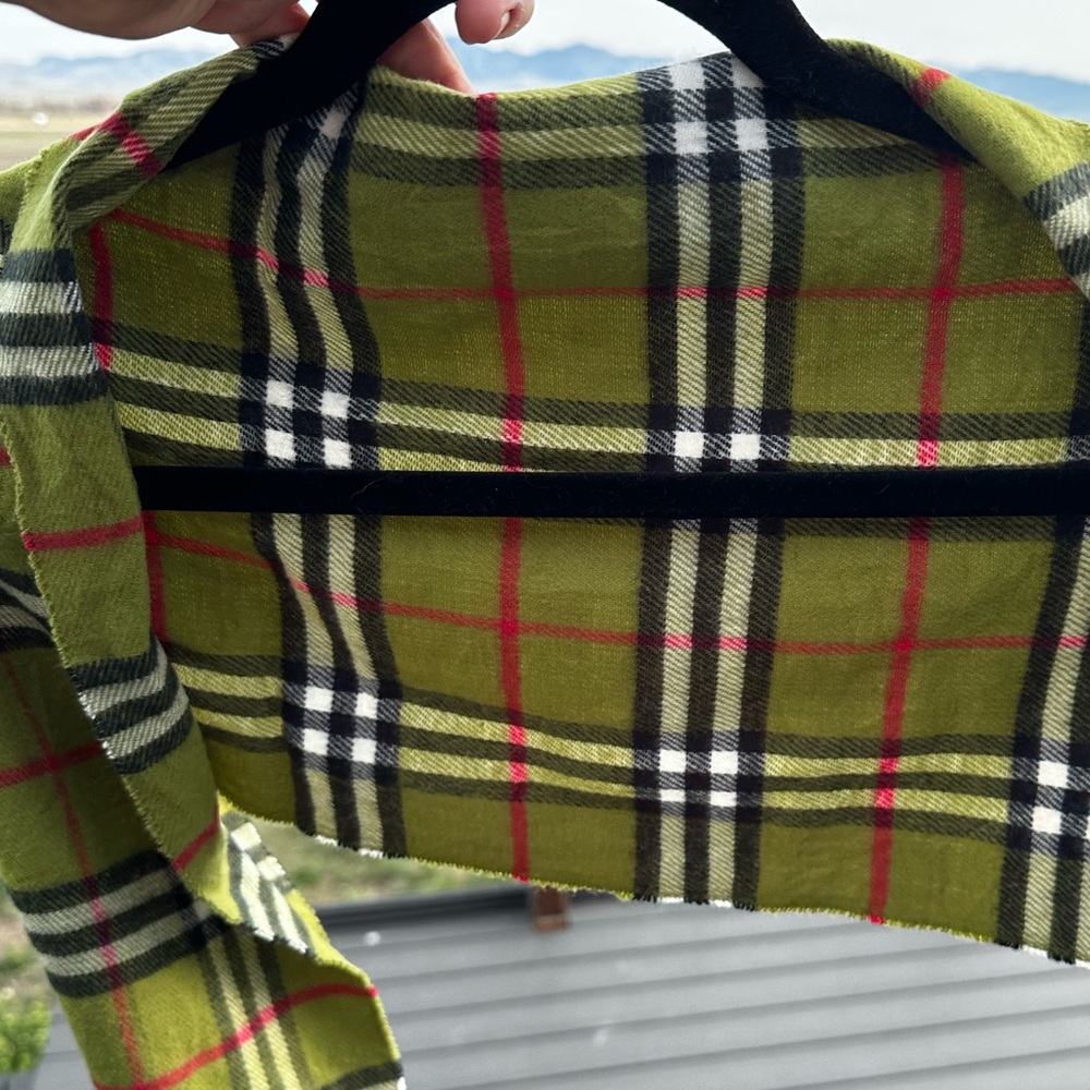 Vintage Burberry bright Olive Green Nova Check Lambswool Scarf (Unisex)